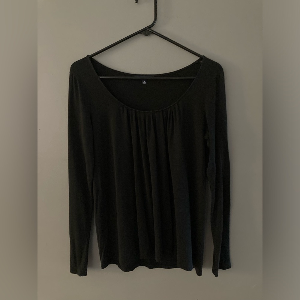In Great Condition! Gap Long Sleeve Top